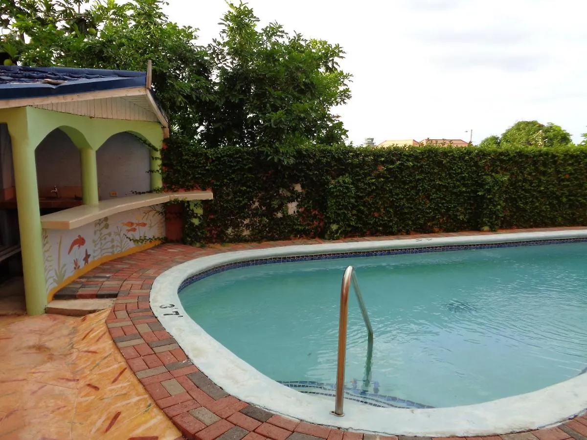 Tropical Court Hotel Montego Bay Giamaica