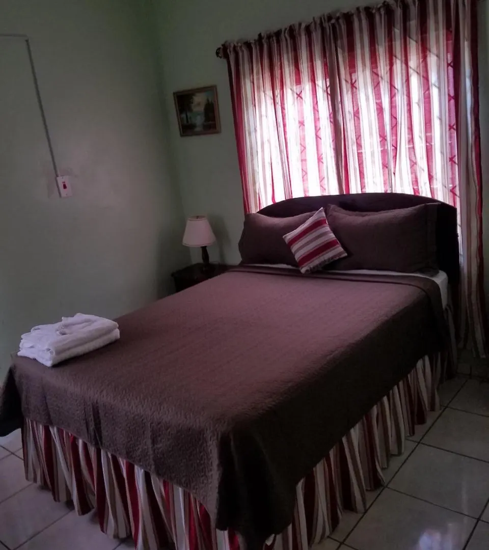 Tropical Court Hotel Montego Bay Giamaica