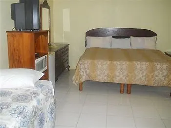 Tropical Court Hotel Montego Bay Jamajka